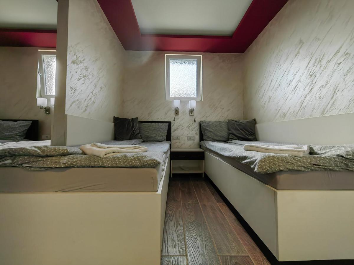 Oldbrick Pub Hotel Сомбор Екстериор снимка