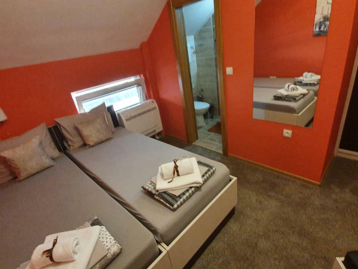 Oldbrick Pub Hotel Сомбор Екстериор снимка