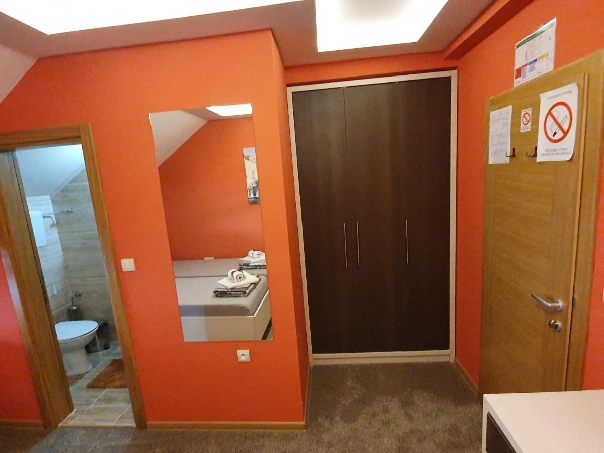 Oldbrick Pub Hotel Сомбор Екстериор снимка