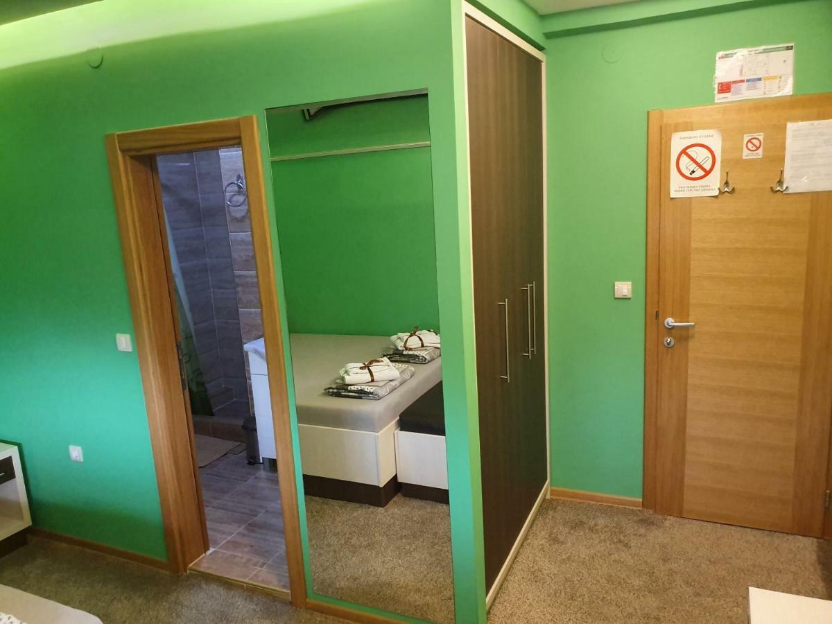 Oldbrick Pub Hotel Сомбор Екстериор снимка